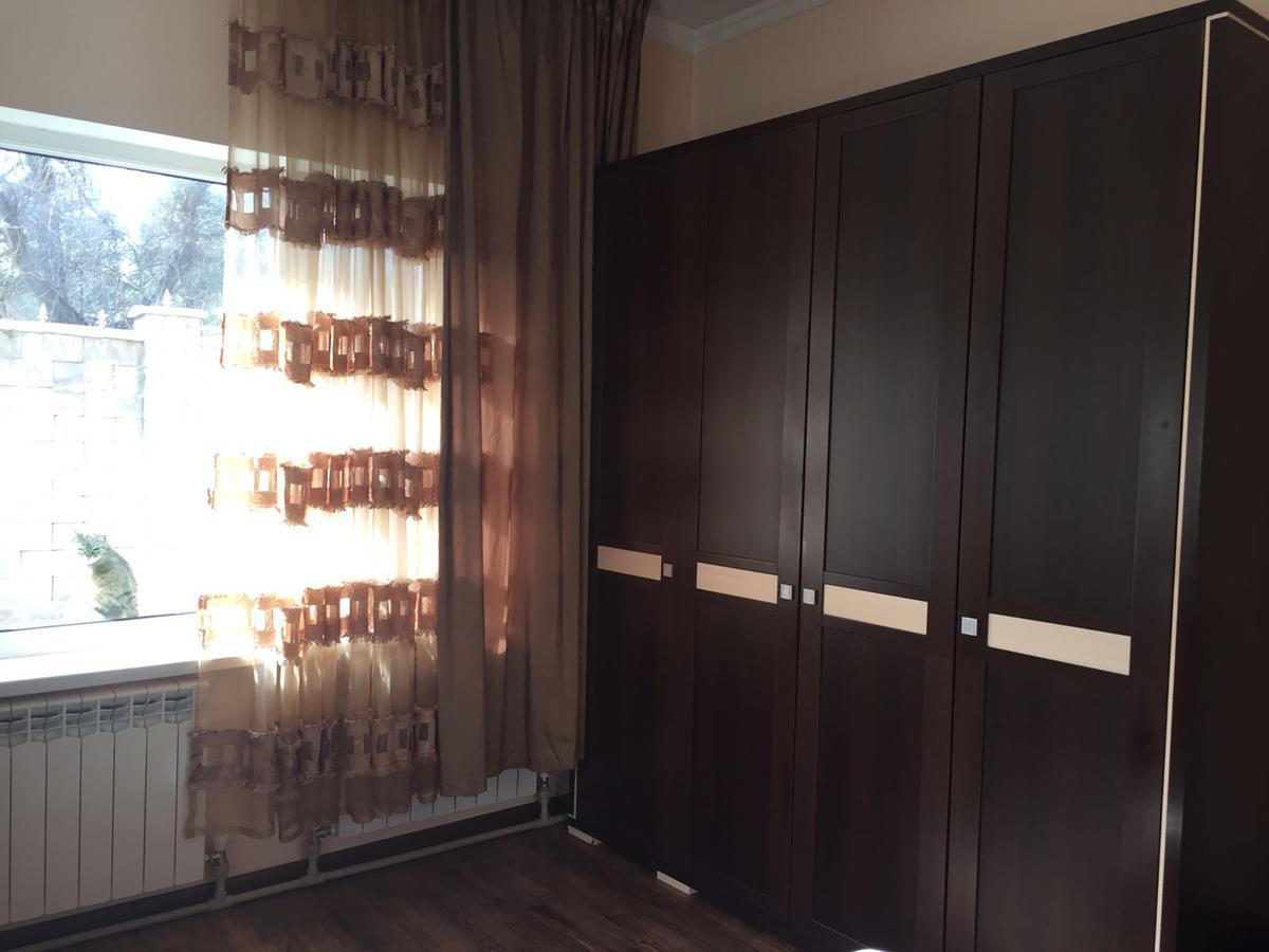 Almaty Backpackers Ostello Esterno foto